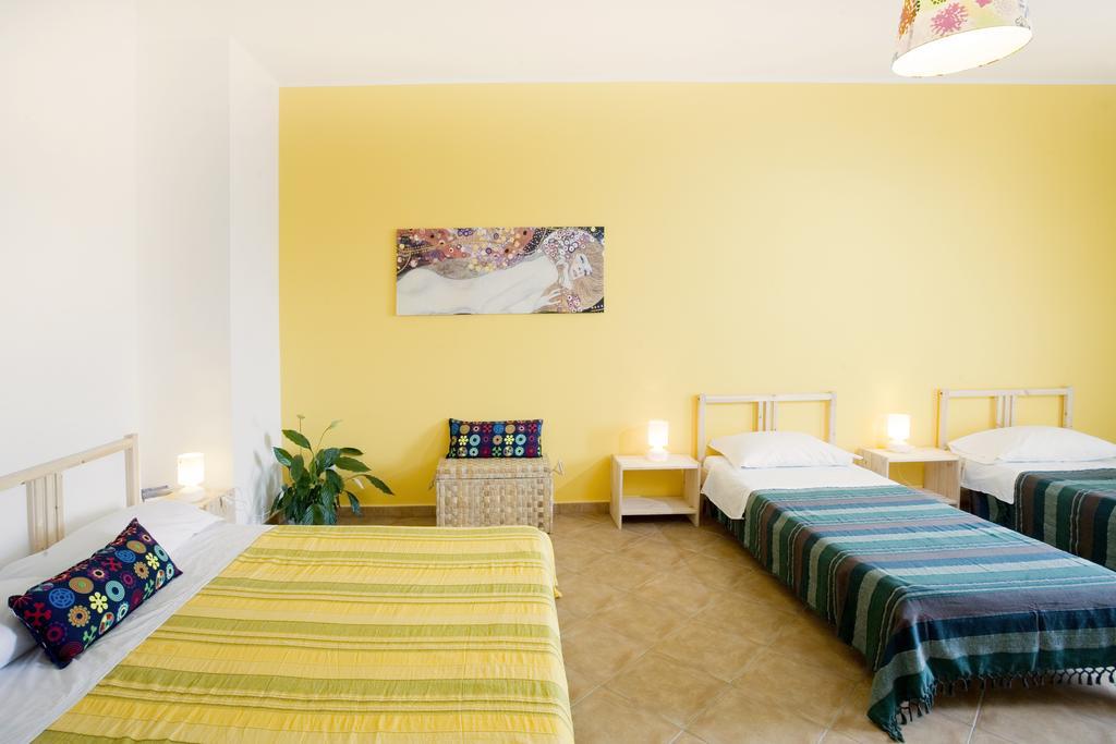B&B La Gatta Bianca Oliveri Chambre photo